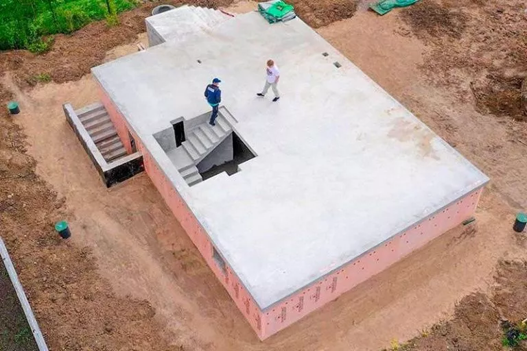 Цокольные этажи